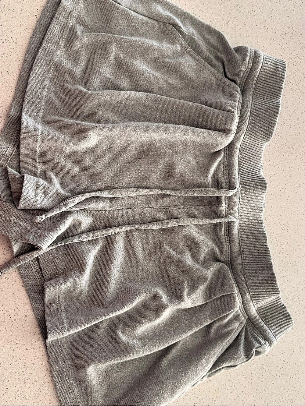 la vie en rose Ribbed High Waist Shorts in Gray Size Medium Like New